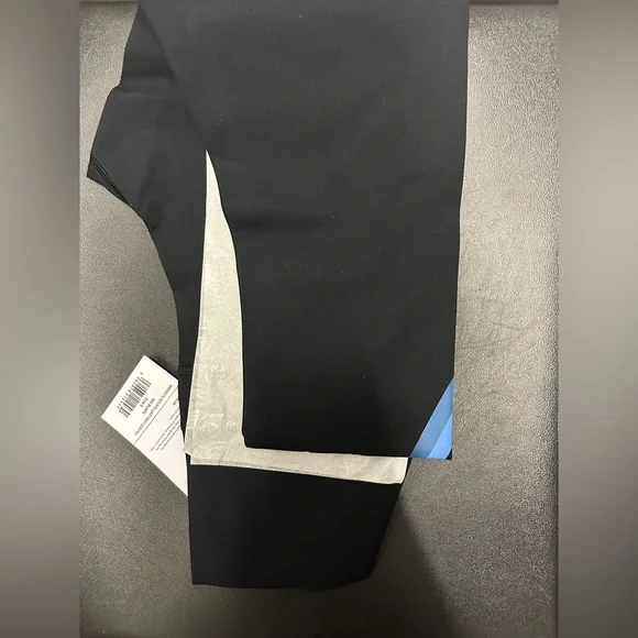 LNDR LEGGINGS - Picture 3 of 9